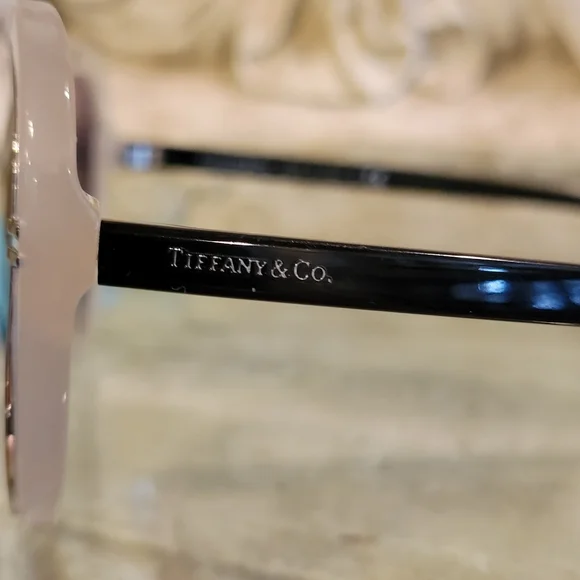 Tiffany & Company TF4147 Modified Aviator Sunglasses NA # 430 - Picture 6 of 17
